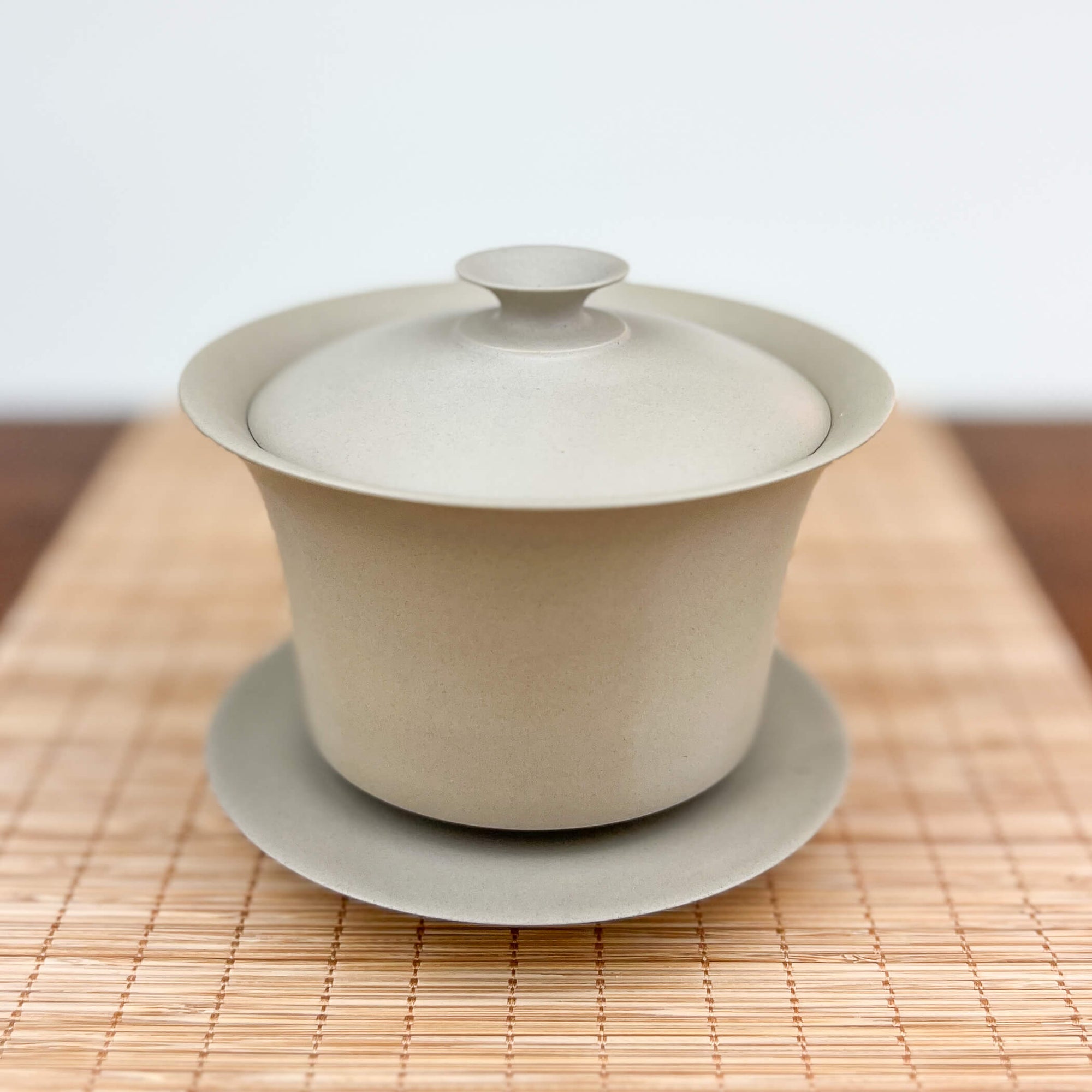 Jianshui Pottery Cream Gaiwan - 195 ml